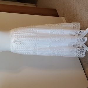 NWT. Hannah white lace skirt